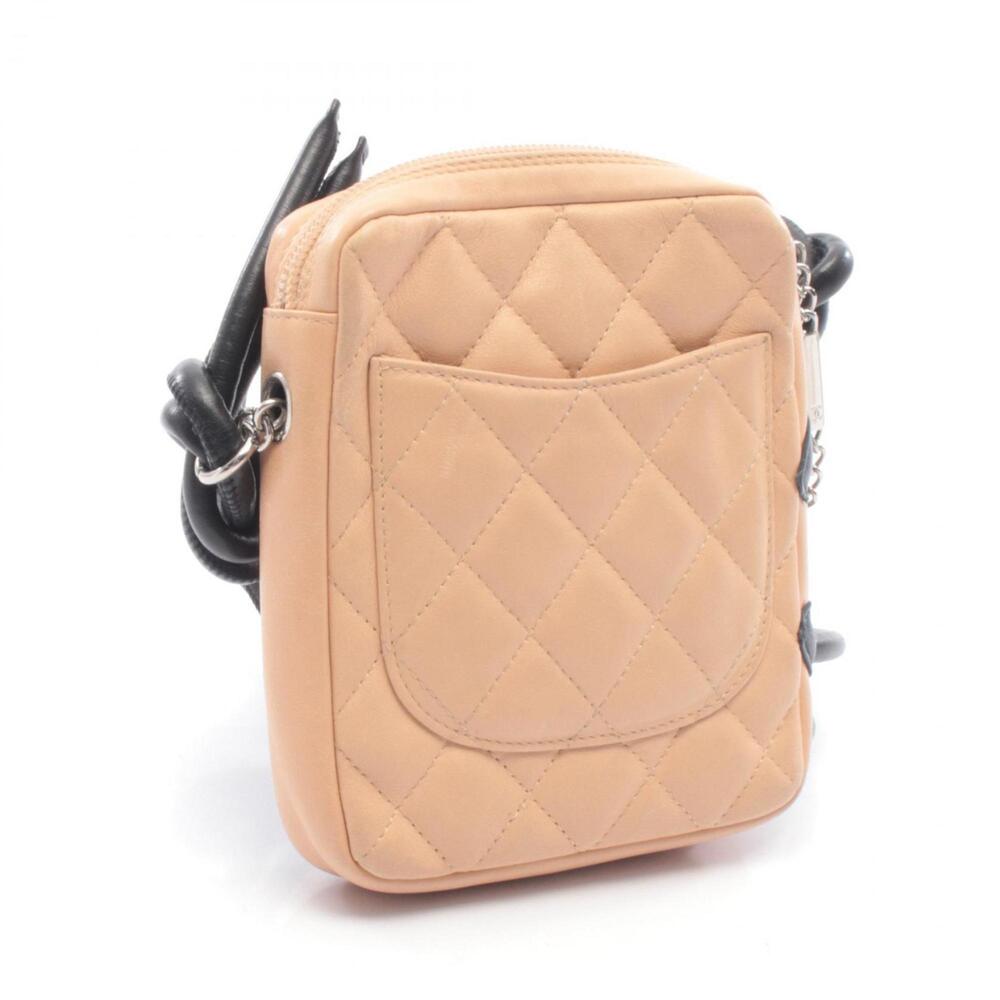 CHANEL Black Leather Shoulder Bag - Picture 2 of 9